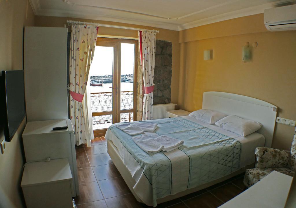 Assos Hotel Buitenkant foto