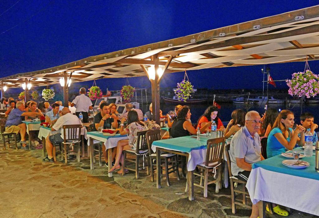 Assos Hotel Buitenkant foto